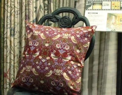 Fabric by ベストオブモリス カバー&クッション 45cm角 Eセット(いちご泥棒:レッド)