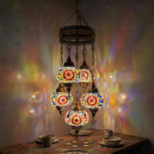 Plafonnier en laiton antique en mosaïque turque pour sublimer un intérieur terne
