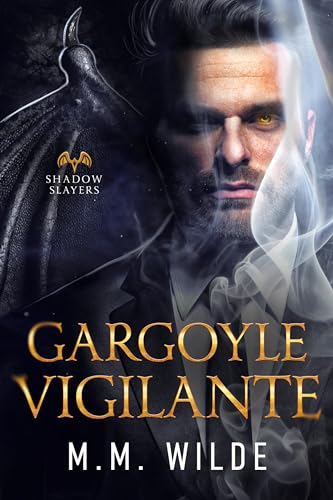 Gargoyle Vigilante: An M/M Mpreg Monster Romance (Shadow Slayers Book 1) (English Edition)