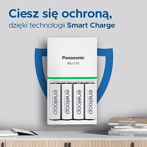 Panasonic eneloop 52055E02 SmartPlus Ładowarka do 14 akumulatorów AA/AAA Ni-MH z 4 wskaźnikami LED i 10 funkcjami bezpieczeństwa, Biała