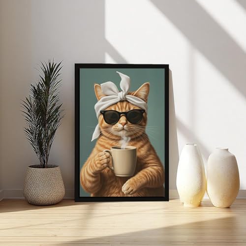Poster chat orange buvant du café idéal pour égayer un mur vide