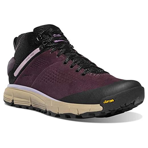 Danner 612447.5M Women's Trail 2650 Mid 4" Marionberry GTX 7.5M