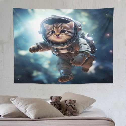 Tapisserie murale chat mignon pour habiller un mur vide sans faire de trous