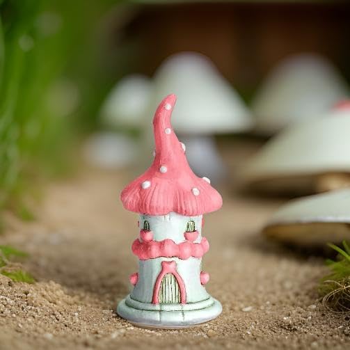 Miniatura 2 de The Bridge Collection Figura de casa de hongos rosa de Fairy Garden, estatua de hongo de resina, accesorios de jardín de hadas en miniatura, figura
