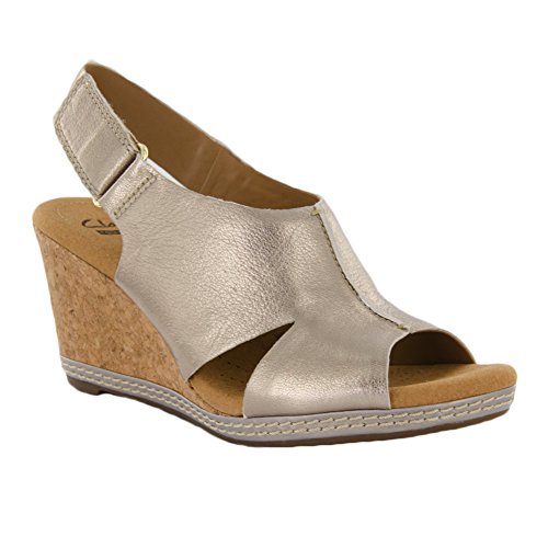 Clarks Women's Helio Float Wedge Sandal