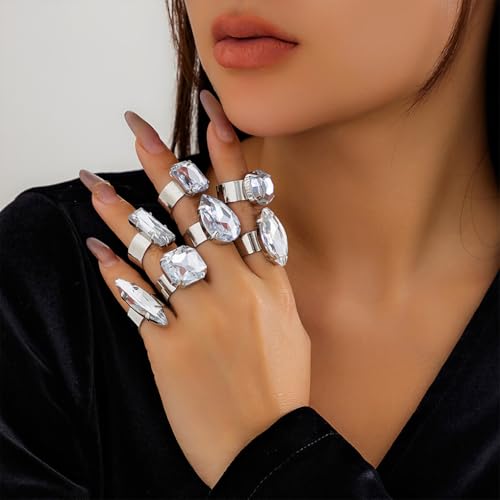 FUTIMELY 7Pcs Chunky Crystal Knuckle Rings Set,Sparkling Geometric Personalized Promise Midi Ring Set,Aesthetic Adjustable Waterdrop Round Rings for Women3