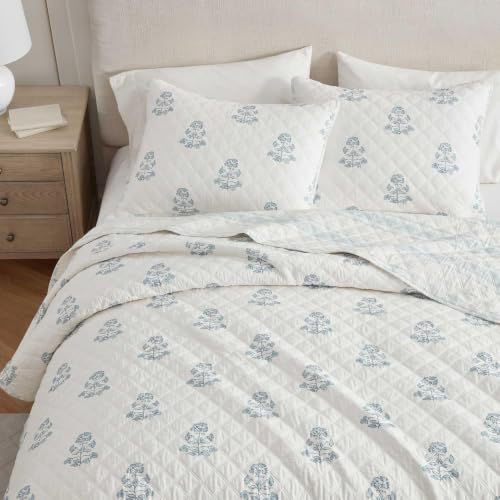 Image of Martha Stewart - King Quilt Set, 100% Cotton Reversible Bedding Set, Incredibly Soft Feel for Year Round Comfort, 3 Piece Bed Set with Matching Pillowcases (Flower Block Print Blue)