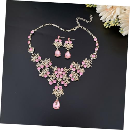 Tiara y rhinestone dorados para compromisos que soluciona tu look 4