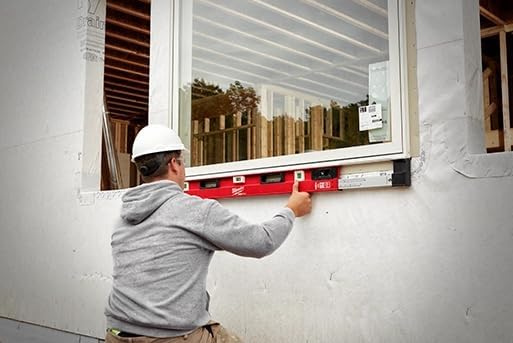 Milwaukee MLXPM78 48" - 78" REDSTICK Magnetic Expandable Level