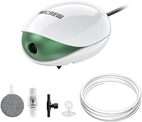 NICREW UFO Aquarium Luftpumpe für Aquarien bis 150 L, Leise <35 dB | 180 L/h Luftleistung | Regulierbarer Luftstrom | Kompaktes UFO Design | Komplettset mit Sprudelstein & Rückschl