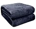 Plaid in Pile Blu Tinta Unita 130 x 160 cm, Coperta Per Letto Singolo in Microfibra, Morbida Multifunzionale per Divano, Letto, Viaggi