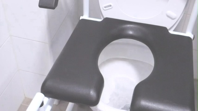 Amazon | KMINA PRO - 入浴用車いす 介護用車いす、シャワーチェア