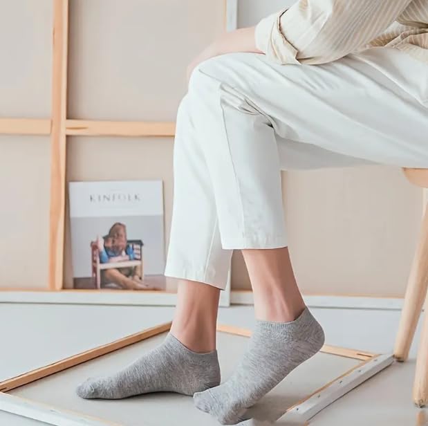 Alessia Cara 3 Pairs Mens Ankle Socks Low Cut Socks for Men Short Socks Size 10-13 Black2