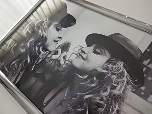 アーティスト マドンナ モノクロ額縁