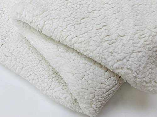 Tissu polaire sherpa extensible blanc anti-plis pour rénover un fauteuil ancien