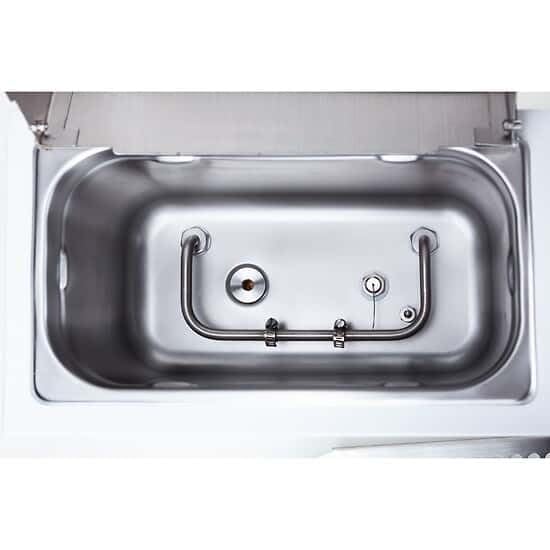 Cole-Parmer Water Bath, 6.6 L: 120 VAC, 60 Hz