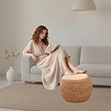 Pouf rond : Ce pouf est un ajout polyvalent à tout espace, alliant la fonctionnalité d'un repose-pieds au confort d'un coussin de sol. Idéal comme siège d'appoint ou pour reposer les pieds fatigués, il s'intègre parfaitement dans les salons, les chambres et même les bureaux, ce qui en fait un incontournable parmi les repose-pieds et les poufs