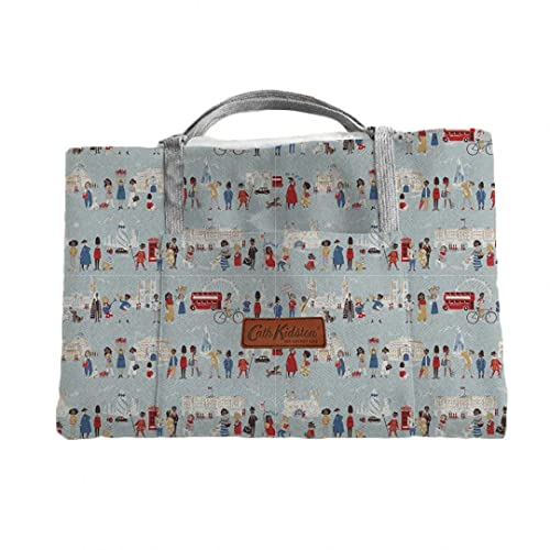 Cath Kidston - Manta de Viaje para Perro, Plegable, Lavable a máquina, con Estampado de Londres y Reverso de Manchas, Tela Transpirable con asa, 100 x 70 cm, Multicolor