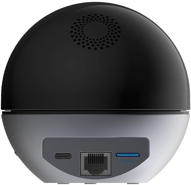 Zadní view kamery EZVIZ E6, zobrazující napájecí port USB-C, ethernetový port a slot pro kartu Micro SD.