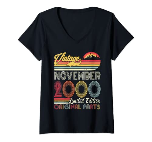 Mujer Vintage Born November 2000 22nd Birthday 22 Years Old Camiseta Cuello V