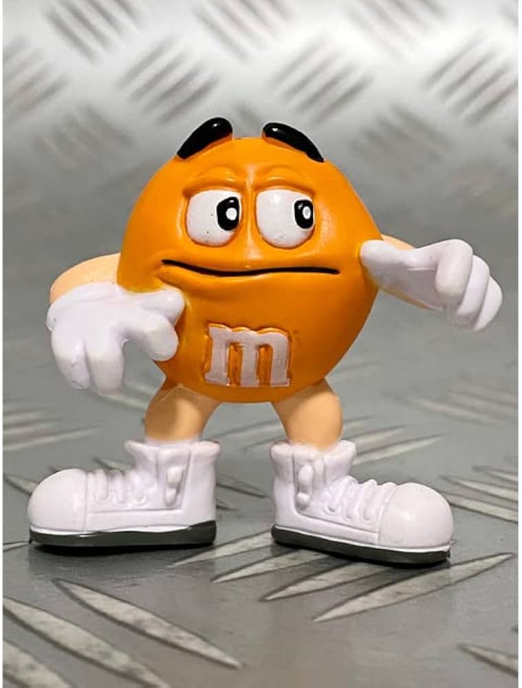 Amazon.co.jp: エムアンドエムズ フィギュア オレンジ : おもちゃ