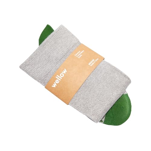 Image of Wellow Knee High Compression Socks for Men & Women, 18-25 mmHg, Bamboo Viscose, Swelling Relief