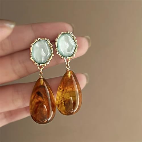 Vintage Amber Teardrop Dangle Earrings for Women Girls Hypoallergenic Lightweight Big Waterdrop Resin Statement Drop Dangling Stud Earrings Antique Holiday Birthday Theme Party Jewelry Gifts4