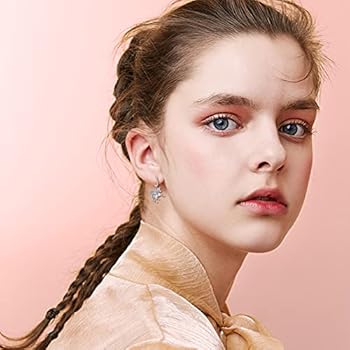 Zilveren kinderoorbellen eenhoorn/unicorn |schroefsluiting Lapetra – Staartjes en Strikjes