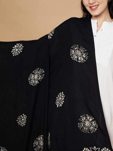 Image of Women's Cotton Rayon Bandhani Print Dupatta with Tassels 2.25 Meters | Women's cotton printed dupatta with tassels.