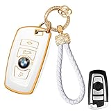 【Fácil de Instalar】Nuestras funda de keyless auto tienen correspondencia 1:1, son fáciles de instalar. Simplemente deslice la llave remota en la funda para llaves y utilice un destornillador para unir el llavero y la funda para llaves para completar la instalación. La funda para llavero es suave y flexible y no rayará sus llaves.