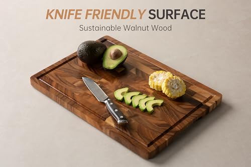 Tabla de cortar de madera de nogal 16.5" con mango y ranura miniatura 2