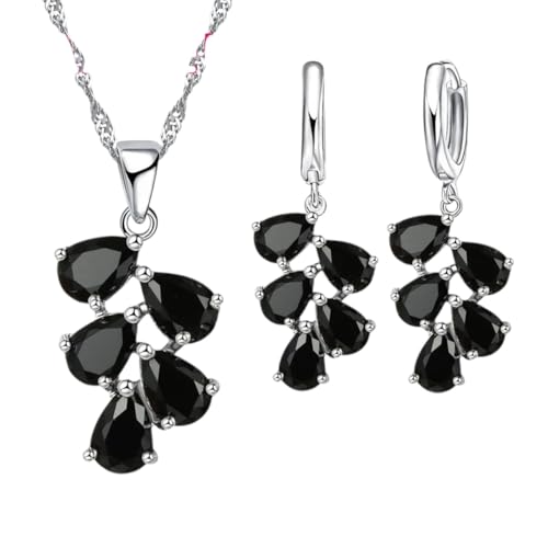 Bijoux couleur sterling et pendentifs zircone pour illuminer vos tenues de soirée