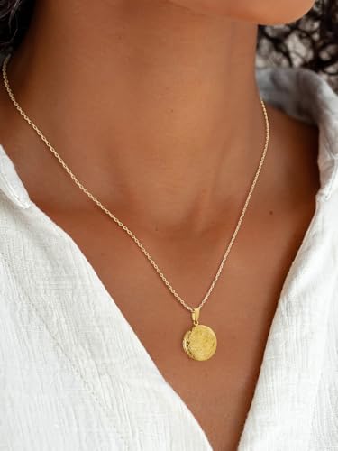U7 Round Locket Jewelry Memorial Necklace 18K Gold Plated Flower Engraved Photo Locket Pendant Necklaces, Chain 22 Inch - Thumbnail 2