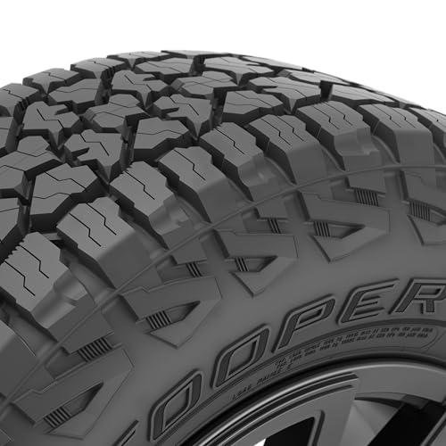 Cooper Discoverer Stronghold AT Tire