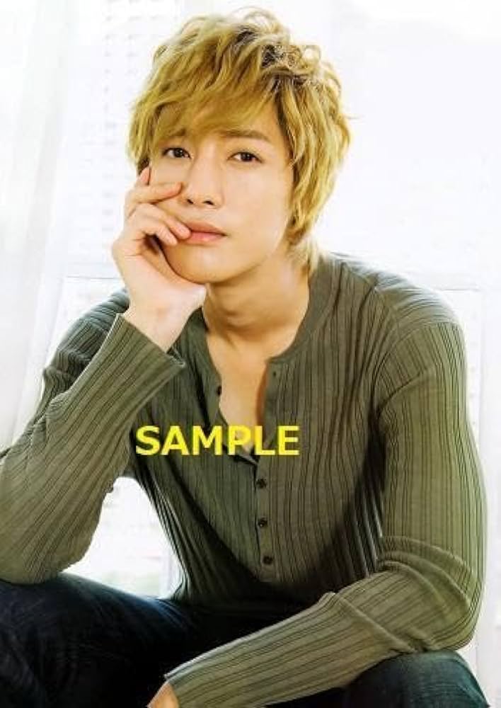 Amazon.co.jp: キムヒョンジュン A4サイズ写真 #キムヒョンジュ