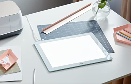 Cricut Brightpad Go(29.2 Cm X 22.8 Cm),Flexible Led Light,Five Brightness Settings Up To 4200 Lumens,Cordless And Portable Drawing Light Pad For Tracing,Weeding Vinyl,Sketching,Diamond Painting Indigo #TOP7