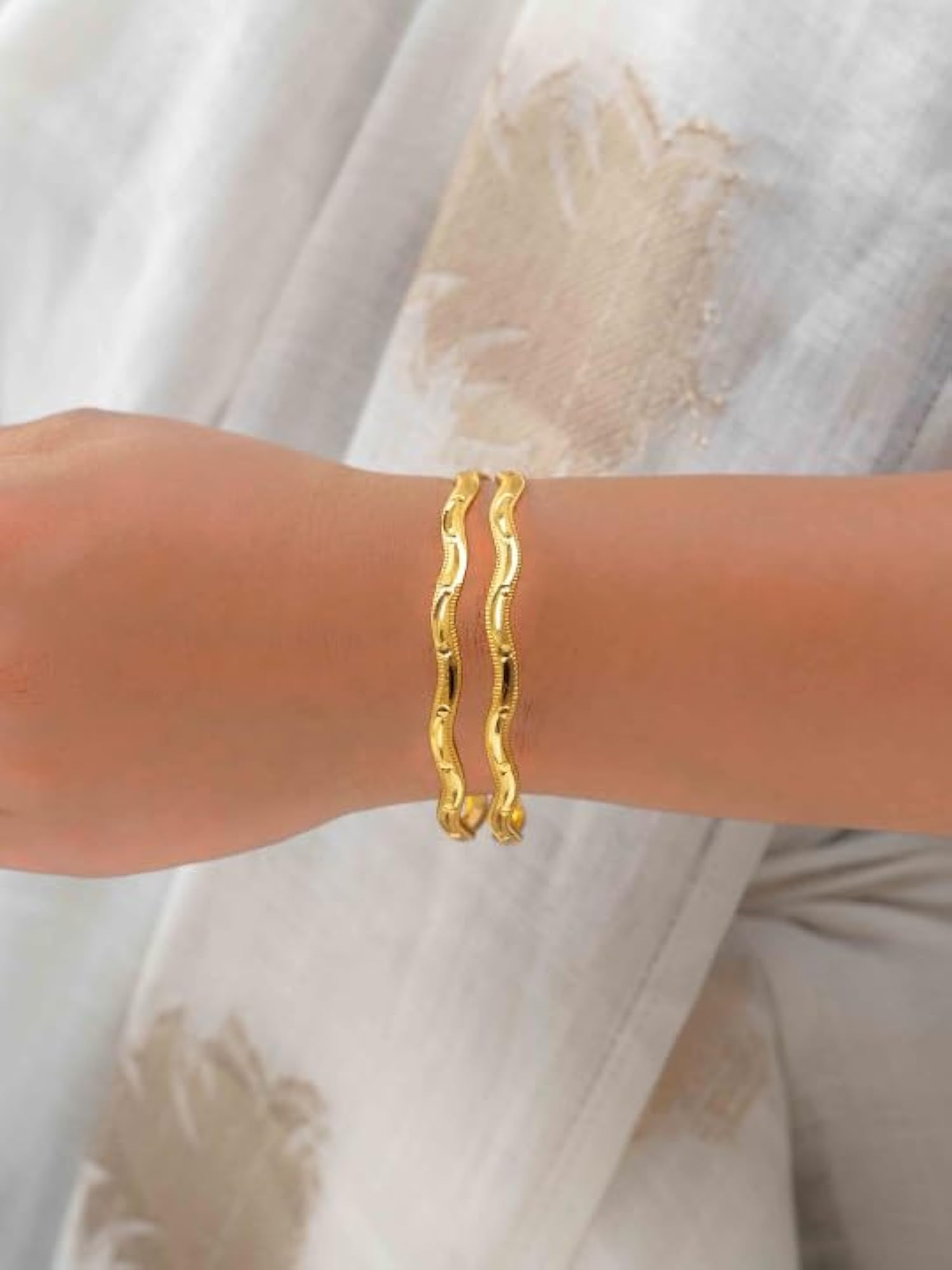 Women's Stylish Lightweight Tara Bangles
