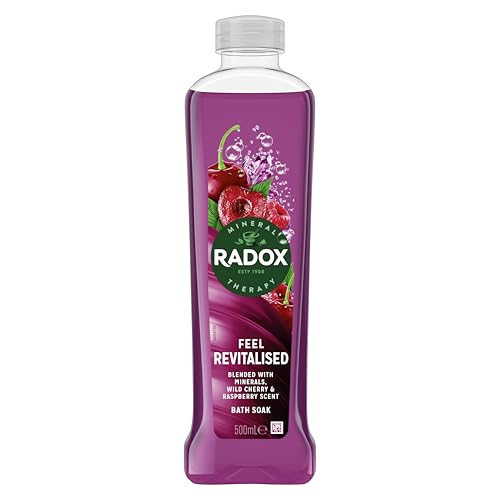 Radox Mineral Therapy Feel Revitalised Bath Soak uniquely blended with minerals herbs and a wild cherry & raspberry scent for a soothing bubble bath 500 ml