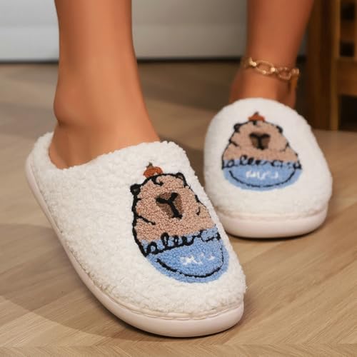 Capybara Slippers for Women Men Fuzzy Slippers Fluffy Slippers Cute Warm for House Bedroom Slides Non-Slip Indoor Outdoor Shoes Keep Warm Home Slippers3