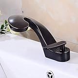 Fácil de instalar --- Tire hacia abajo de la manguera y la manguera de la línea de agua completamente preinstaladas en el grifo de la cocina para ahorrar mucho tiempo debajo del fregadero, no requiere plomero, termine la instalación de bricolaje en menos de 30 minutos.