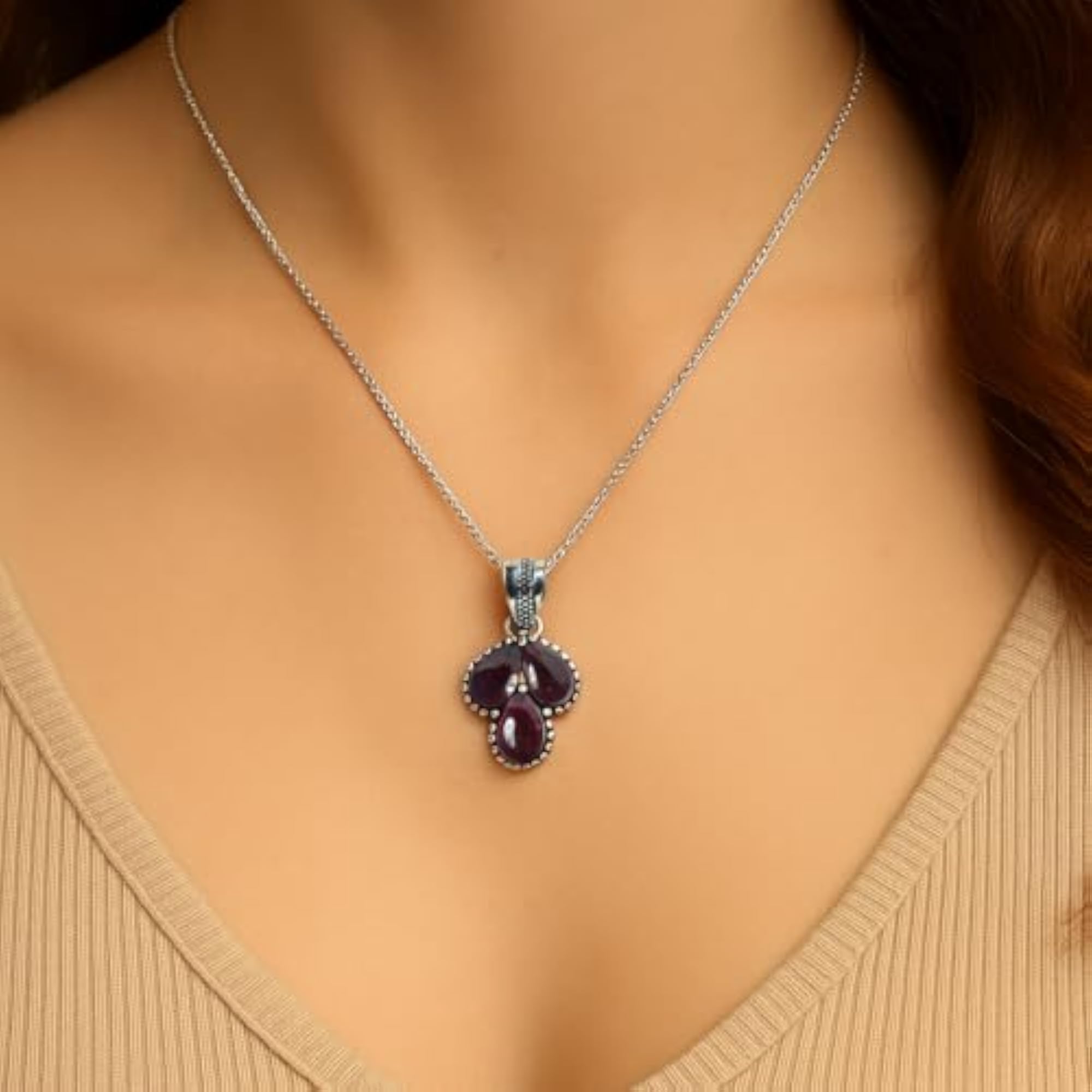 AAA Natural Garnet Pendant Stone Locket with Metal Chain