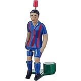 TOP-KICKER: Er ist der Fußballer mit dem spitzen, flach angeschliffenen Fuß für gefühlvolle Heber, aber auch für harte Schüsse. Die beschwerte Standplatte sorgt für die nötige Bodenhaftung auf dem TIPP-KICK Spielfeld.