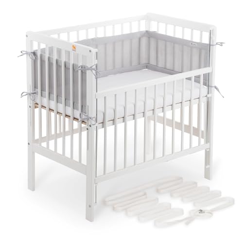 FabiMax Boxspring Baby Beistellbett Flex 90x55, TÜV geprüft, aus Buchenholz weiß lackiert, mit innovativem verstellbarem Seitengitter, passend für Boxspringbetten (Matratze Air, Grau)