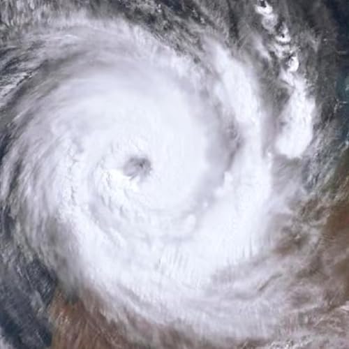 Cyclone Narelle continues to gain strength in WA with damaging winds and heavy rain