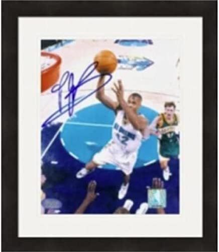 Autograph Warehouse 410030 P.J. Brown Autographed 8 x 10 in. Photo New Orleans Hornets Matted & Framed