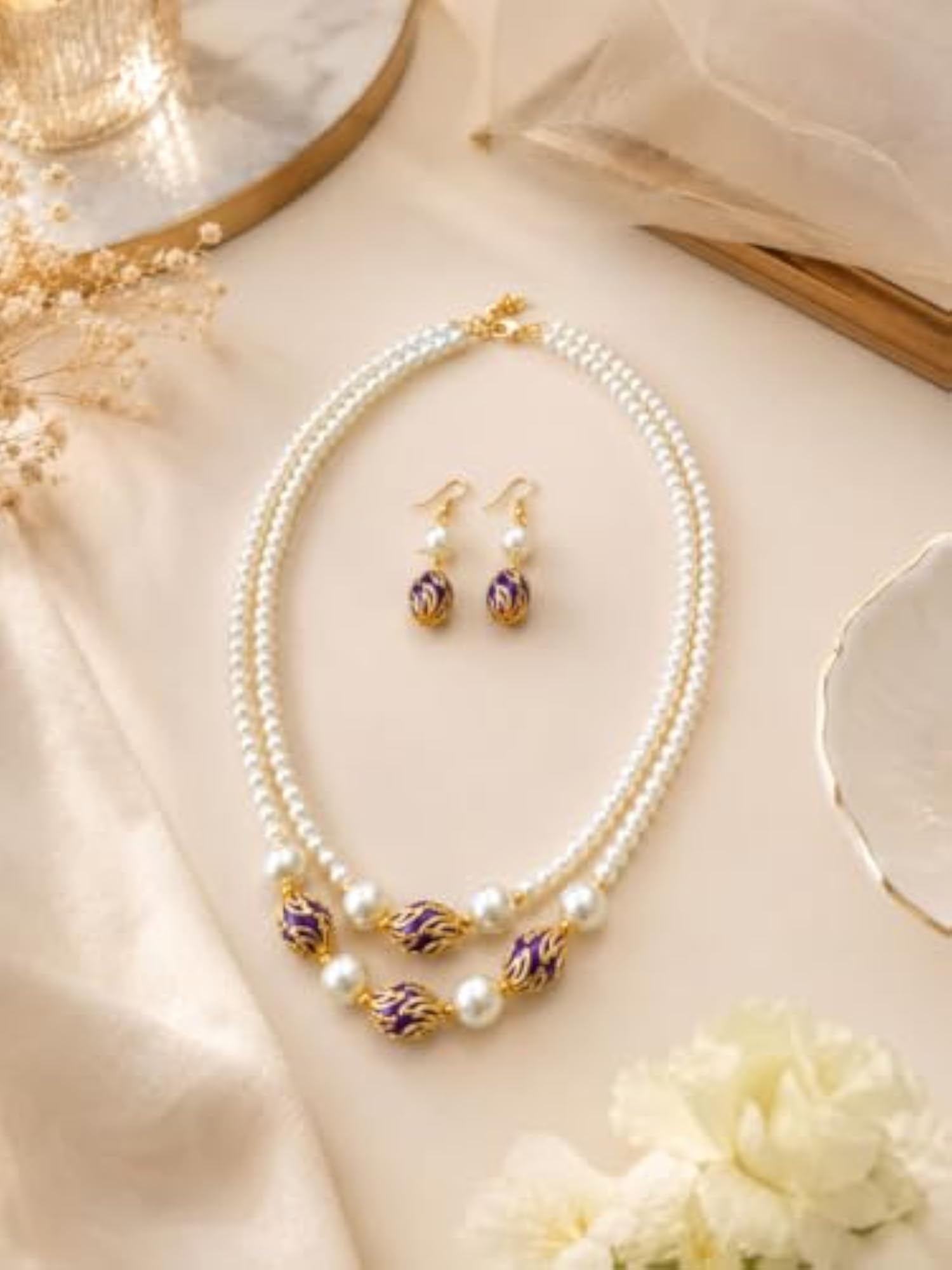 Graceful 2-Layer Pearl Necklace Set with Bold Contrast Beads