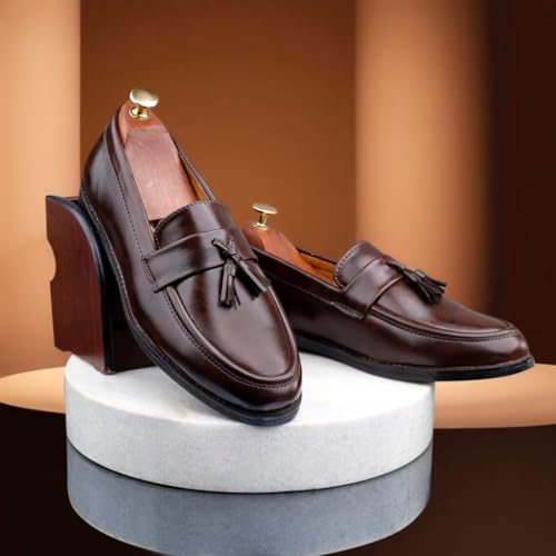 Image of WUGATTI Synthetic Slip-On Trendy, Stylish Casual Loafers for Men