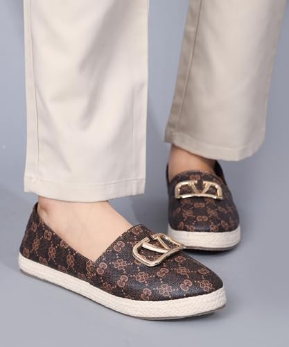 Image of JM LOOKS Women Slip On Platform Loafers with Buckle Detail Upper