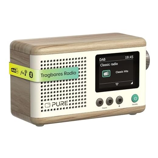 Pure Classic Mini Tragbares Digitalradio – DAB+ & UKW-Radio – Bluetooth 5.3 – 15 Stunden Akkulaufzeit – 2 Equalizer-Optionen – 2,4 Zoll Farbdisplay – Trageband – Baumwoll-Weiß/Eiche – Kompakt & leicht