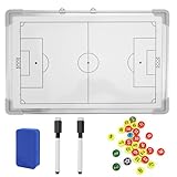 【Cadre en aluminium robuste avec suspension】 Le cadre en aluminium stable avec crochets réglables fait de ce tableau tactique le cadeau idéal pour les entraîneurs et un accessoire pratique pour les entraîneurs de football. La suspension offre une liberté maximale pour expliquer les tactiques (distance entre les crochets réglable).